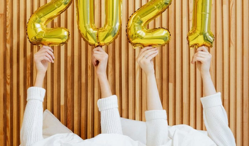 a balloon indicating the year